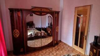 Гостевой дом Beautiful World Кутаиси Двухместный номер с 1 кроватью и собственной ванной комнатой-5